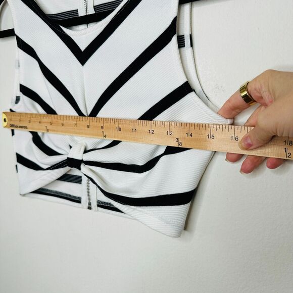 Ezra Black & White Striped Sleeveless V-Neck Crop Gathered Front Knot Back Zip S - Picture 12 of 13
